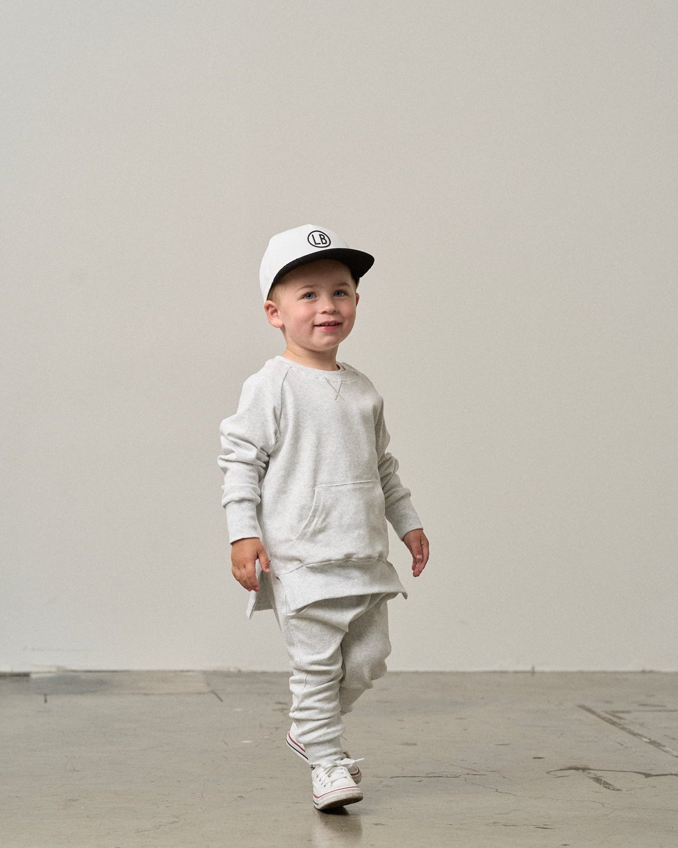 Pocket Pullover - Light Heather Grey