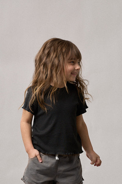 Ribbed Lettuce Trim Tee - Black